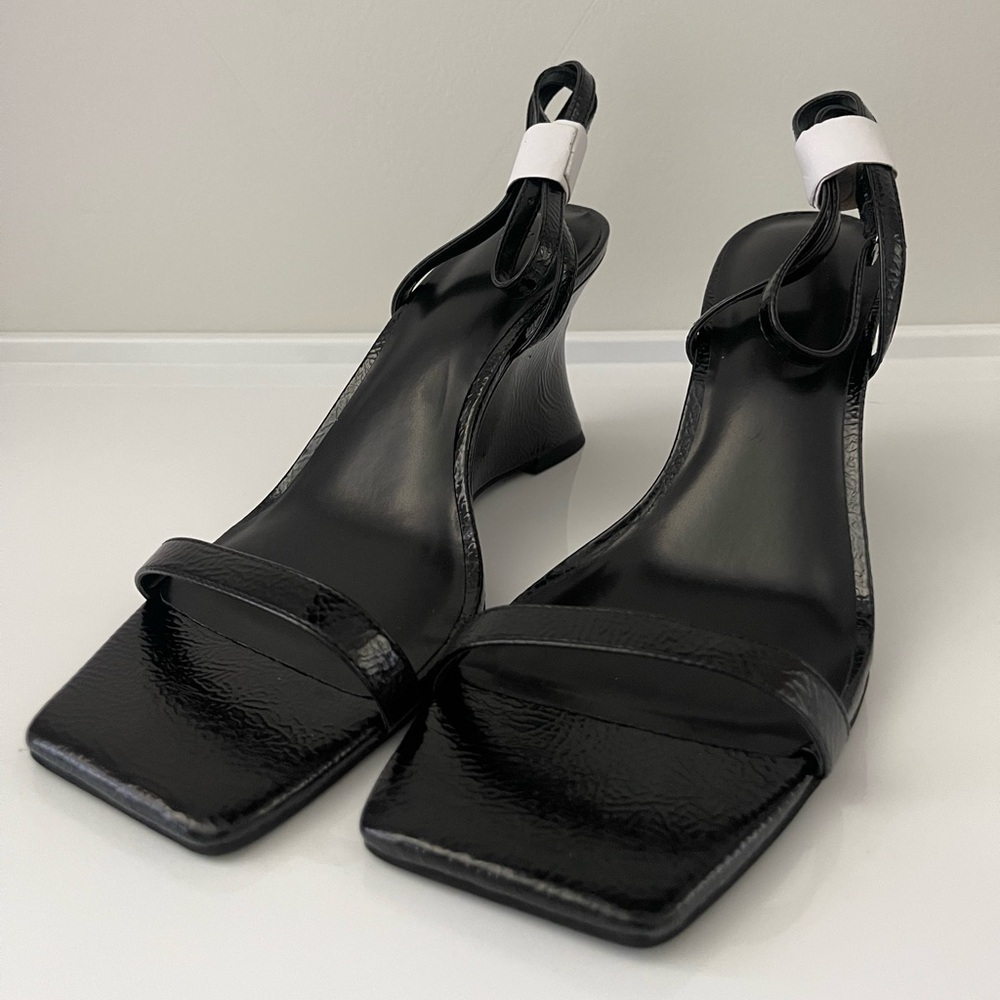 OAK + FORT Black Minimalist Heels